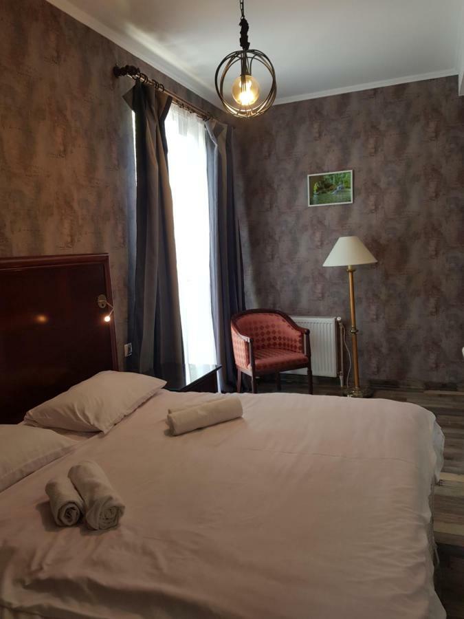 Villa Gelati Kutaisi Exteriör bild