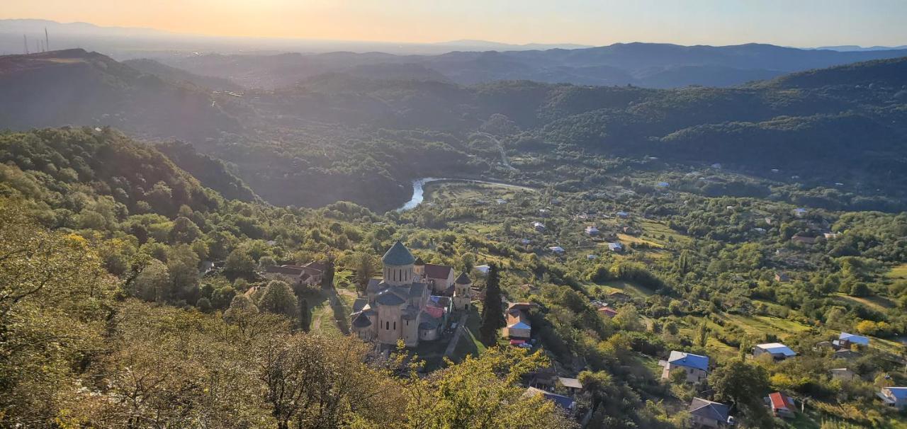 Villa Gelati Kutaisi Exteriör bild